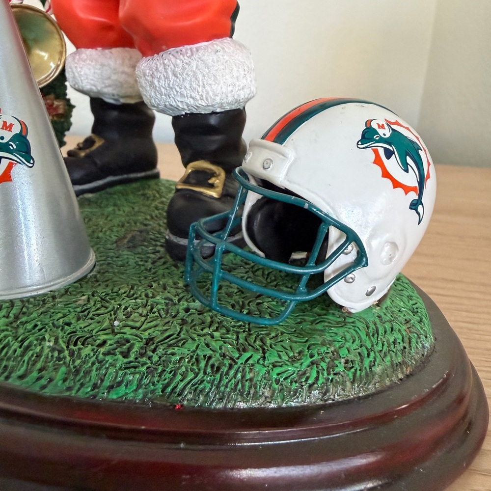 Danbury Mint Miami Dolphins Santa Figurine - - Picture 2 of 7